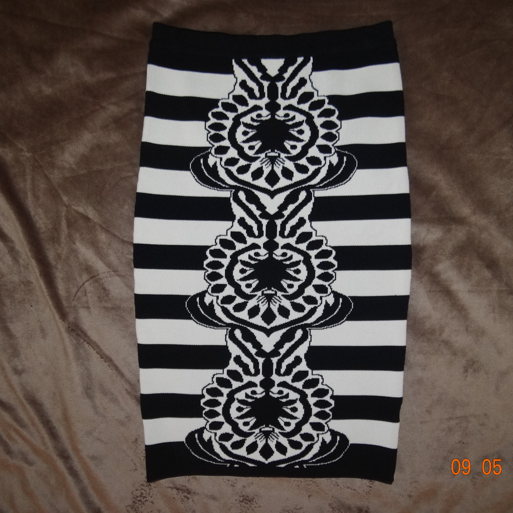 Jealous Tomato Striped Black White Pencil Skirt
